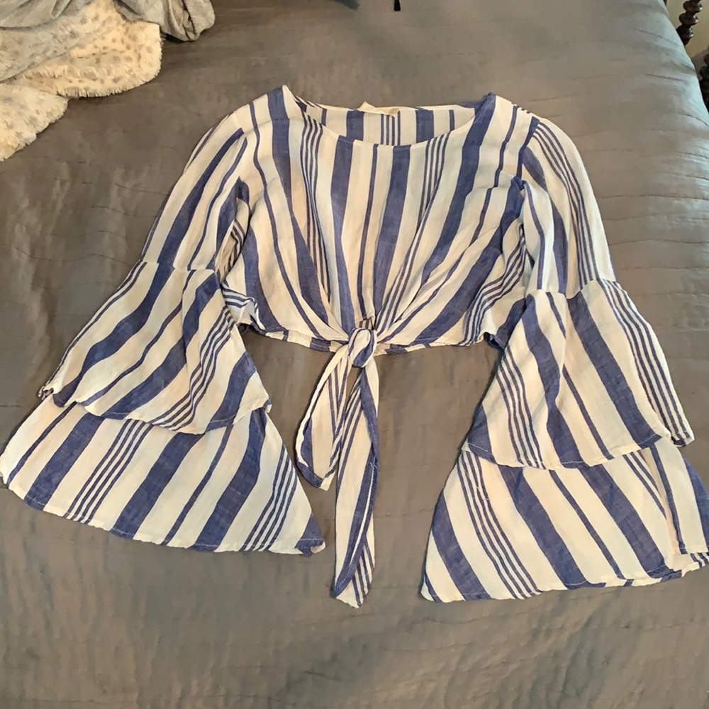 Alter’d State top size small